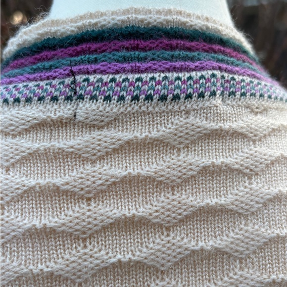 Vintage Teacher Soft Wool Blend Patterned Cardigan | Small–Medium - Picture 11 of 12